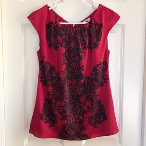 Soft Red Worthington blouse with lace detail
